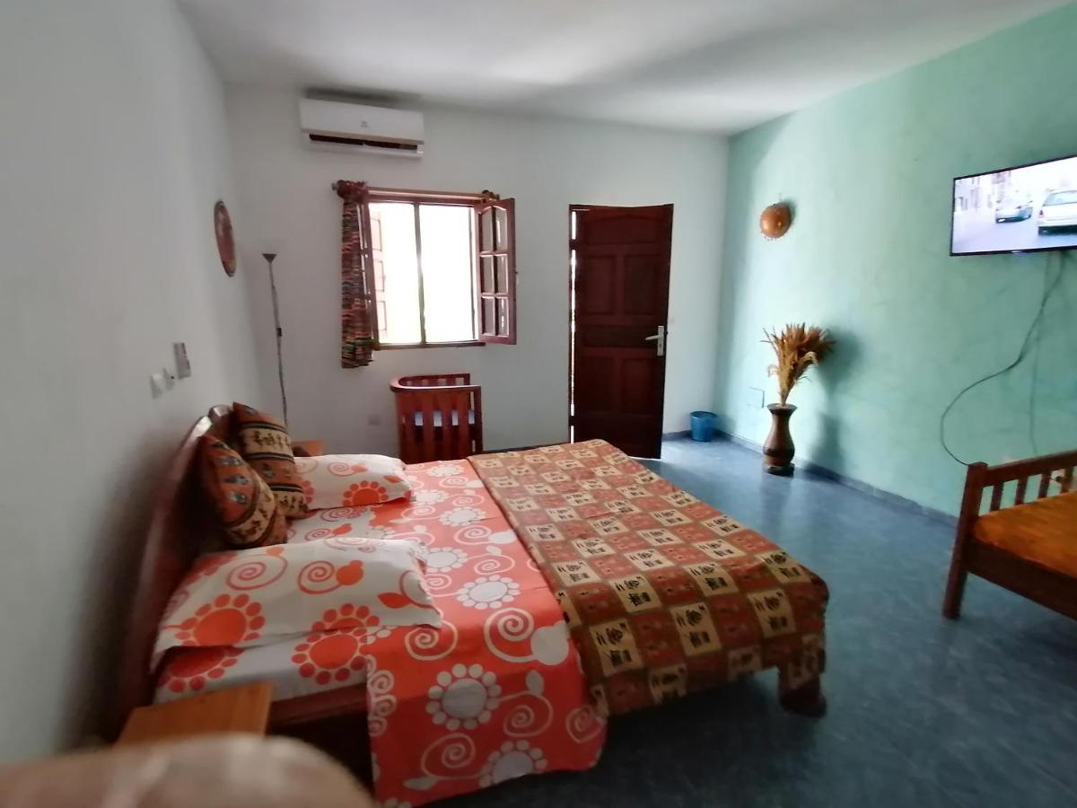 Capriccio Hotel Grand-Bassam Ngoại thất bức ảnh